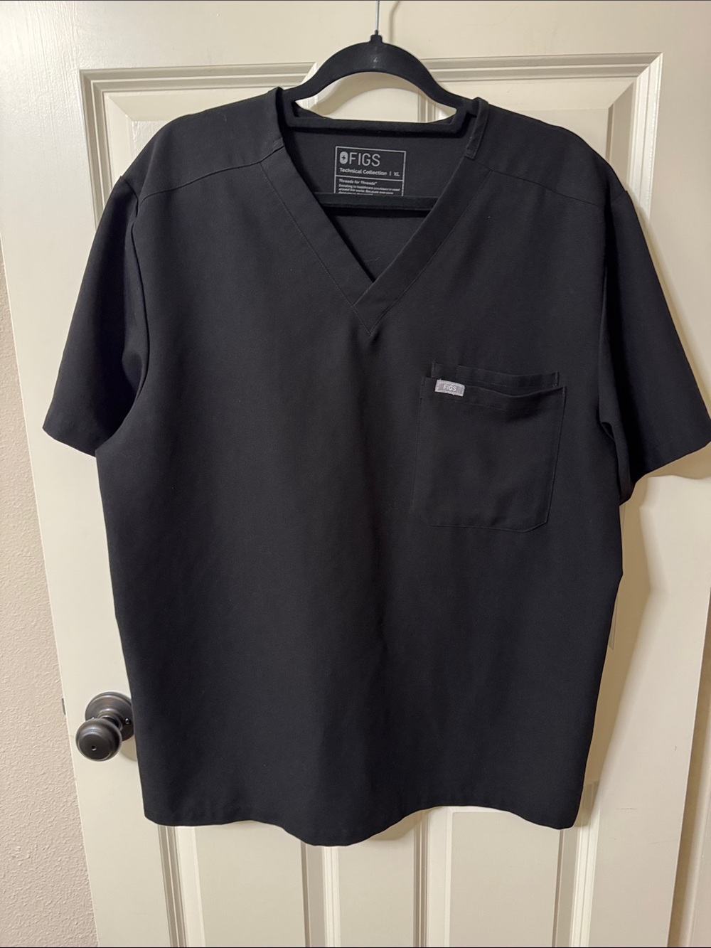 Figs Men’s Black V-Neck Scrub Top with Chest Pocket
